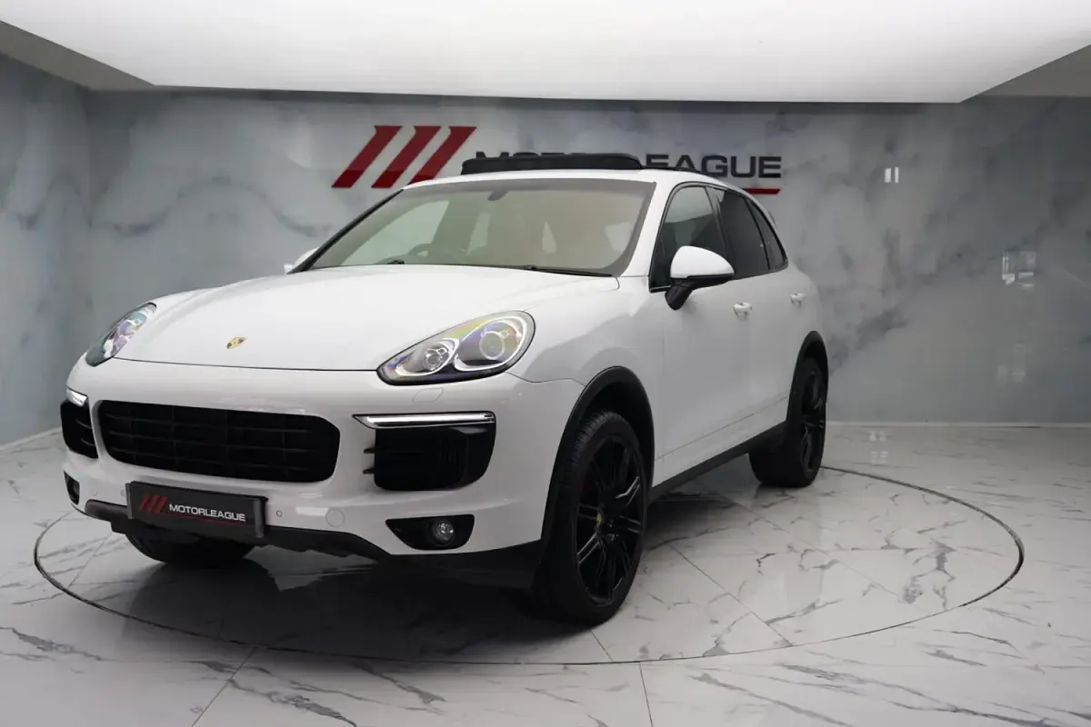 Used Porsche Cayenne Diesel 2016 White SUV