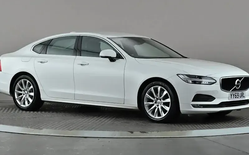 Used Volvo S90 Momentum 190 HP (139 kW) 2019 Sedan