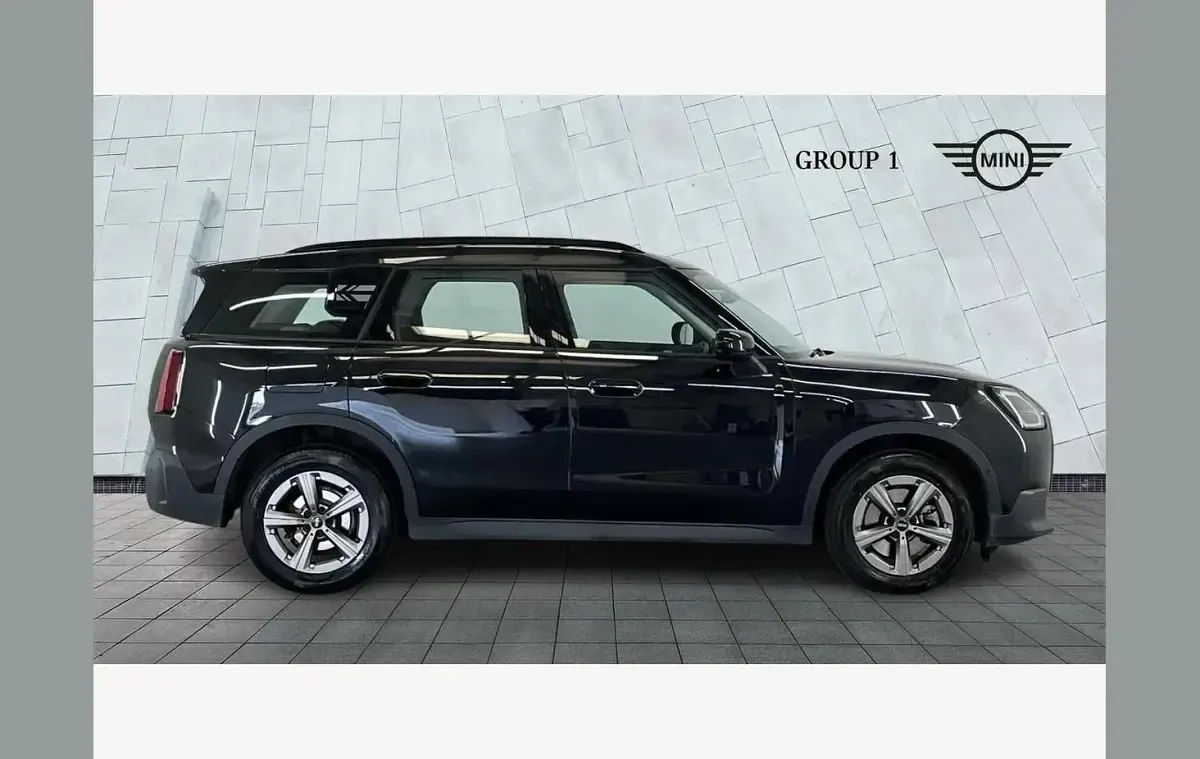 Used Mini Countryman Classic 170 HP (125 kW) 2024 Midnight black ii SUV