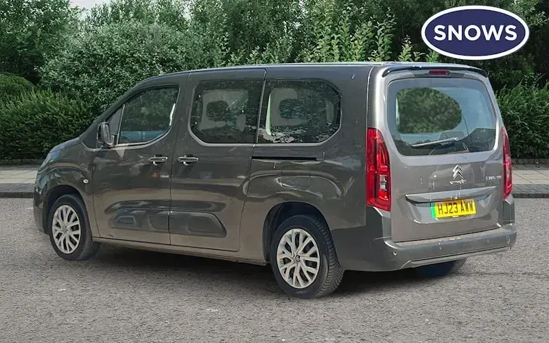 Used Citroën e-Berlingo Feel 100 kW (136 HP) 2023 Estate