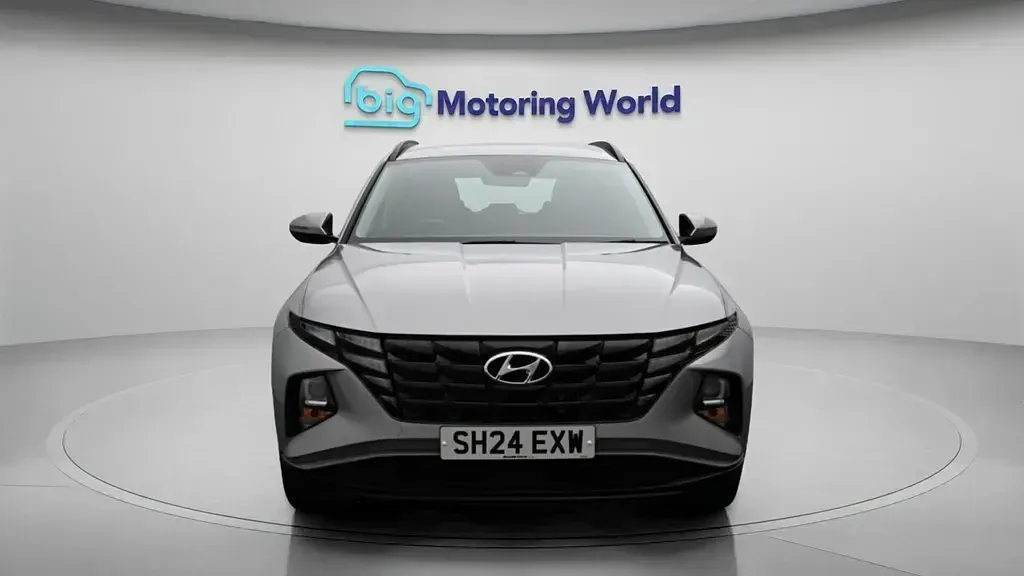 Begagnad Hyundai Tucson SE 150 HK (110 kW) 2024 Silver SUV