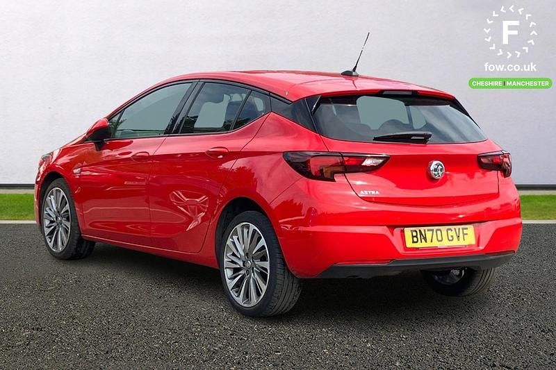Used Vauxhall Astra SRi 122 HP (89 kW) 2020 Red Hatchback