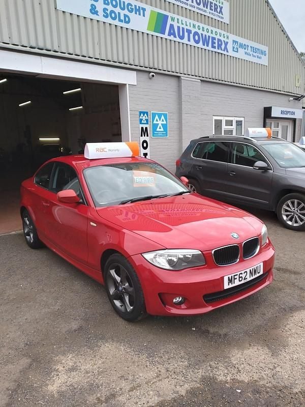 Used BMW 120 Coupé Sport Line 170 HP (125 kW) 2012 Red Coupe
