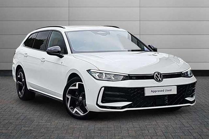 New 2025 VW Passat | £40,150 (Expensive) - Image 1/4