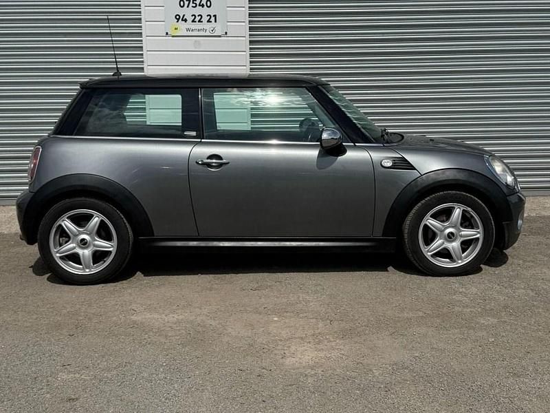 Used Mini Cooper D Hatch 110 HP (80 kW) 2009 Silver Hatchback