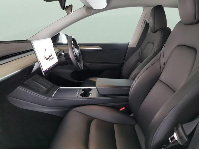 Used Tesla Model Y Long Range AWD 378 kW (514 HP) 2023 White SUV