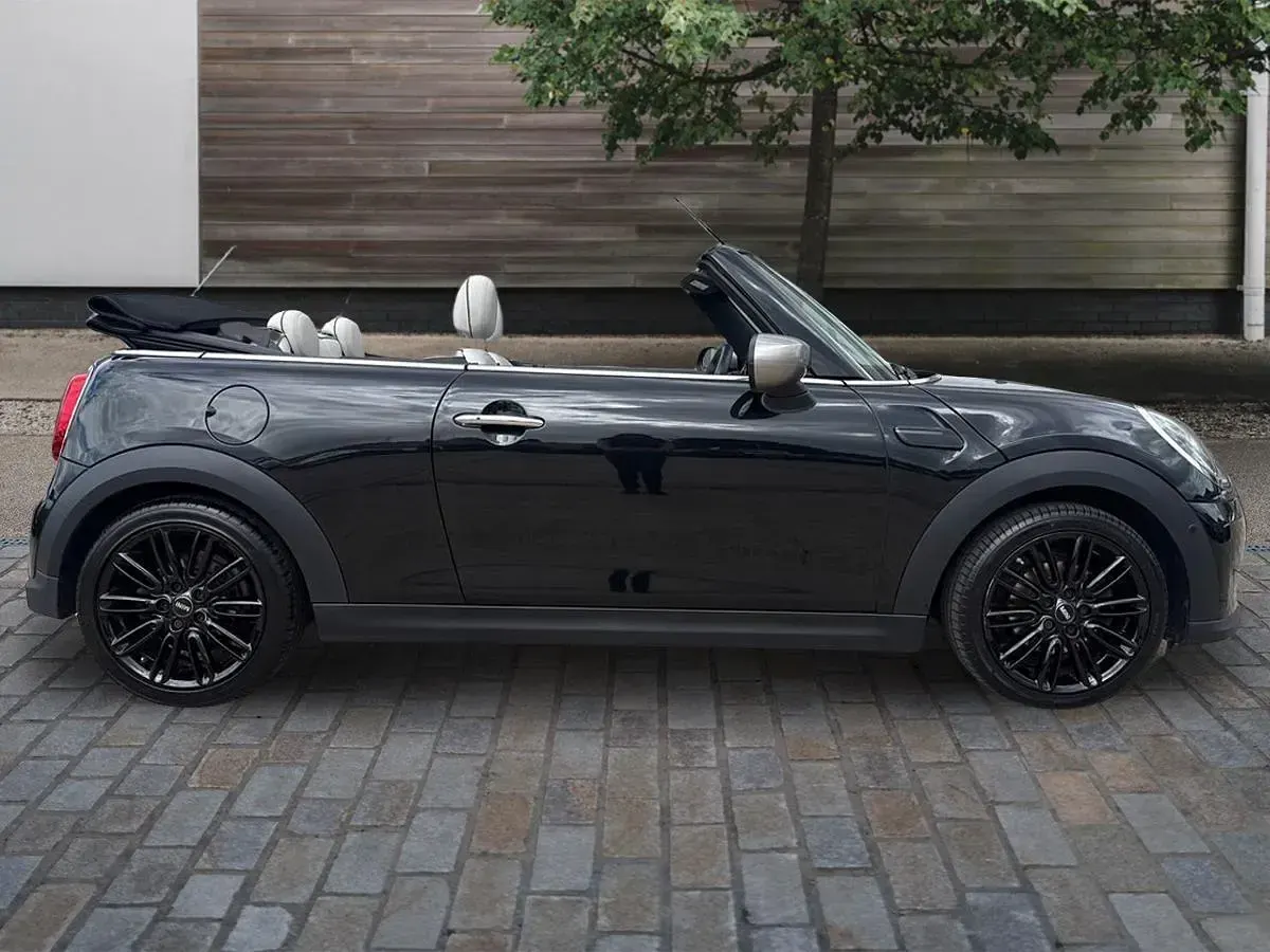 Used Mini Cooper Cabriolet Exclusive 136 HP (100 kW) 2024 Black Cabriolet