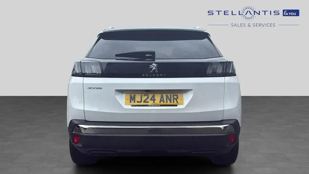Used Peugeot 3008 Allure+ 134 HP (98 kW) 2024 White SUV