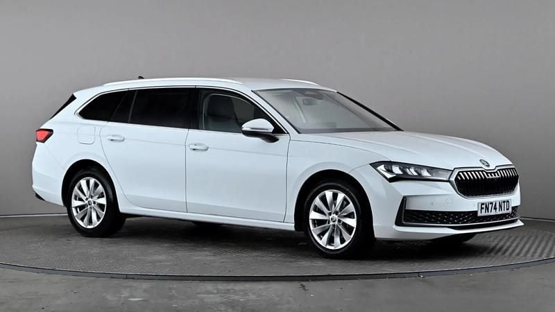 White Used 2024 Skoda Superb SE Technology Estate | £25,798 (Fair price) - Image 1/3