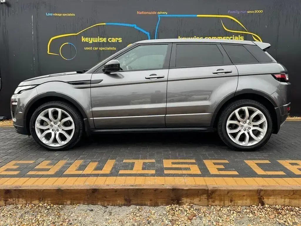 Used Land Rover Range Rover evoque HSE Dynamic 2018 Grey Estate