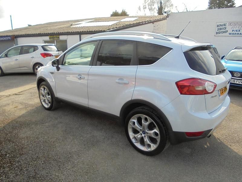 Used Ford Kuga Titanium 163 HP (119 kW) 2011 White SUV
