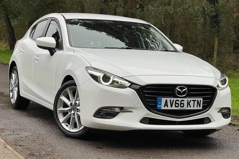 Used Mazda 3 Inclusive 2016 White Hatchback