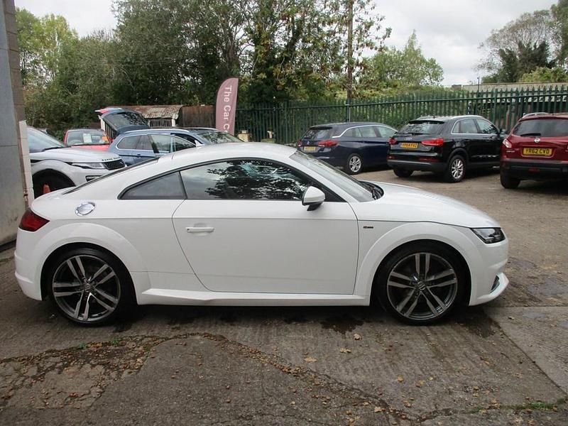 Used Audi TT S-Line 230 HP (169 kW) 2015 White Coupe