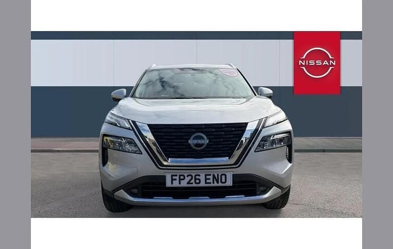 Neu Nissan X-Trail Tekna+ 213 PS (156 kW) 2026 Silber SUV