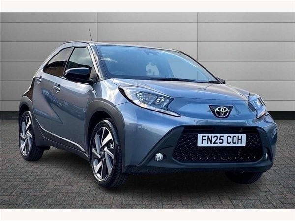 Ginger beige with black Used 2025 Toyota Aygo Hatchback | £15,995 (A bit pricey) - Image 1/3