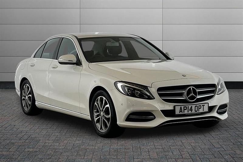 Polar white Used 2014 Mercedes C200 Sedan | £12,495 (Fair price) - Image 1/4