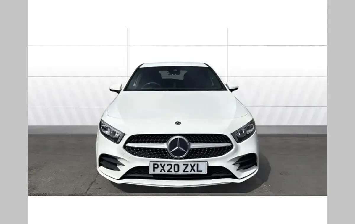 Used Mercedes A180 Executive 136 HP (100 kW) 2020 White Hatchback