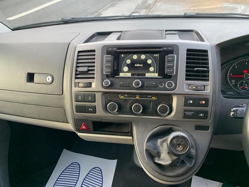 Used VW Transporter Highline 180 HP (132 kW) 2015 Purple Van