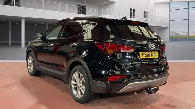Used Hyundai Santa Fe Premium 200 HP (147 kW) 2016 Black SUV