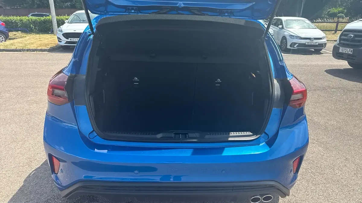 New Ford Focus ST-Line 155 HP (114 kW) 2026 Desert island blue (exclusive colour) Hatchback
