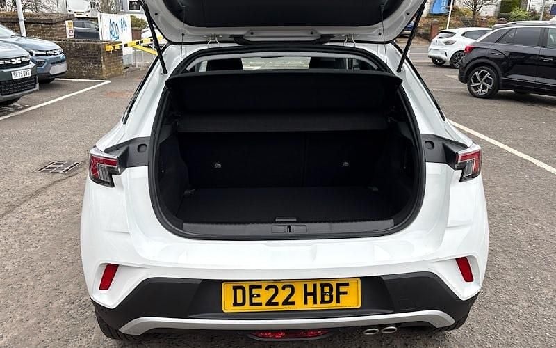 Used Vauxhall Mokka Edition 131 HP (96 kW) 2022 White SUV