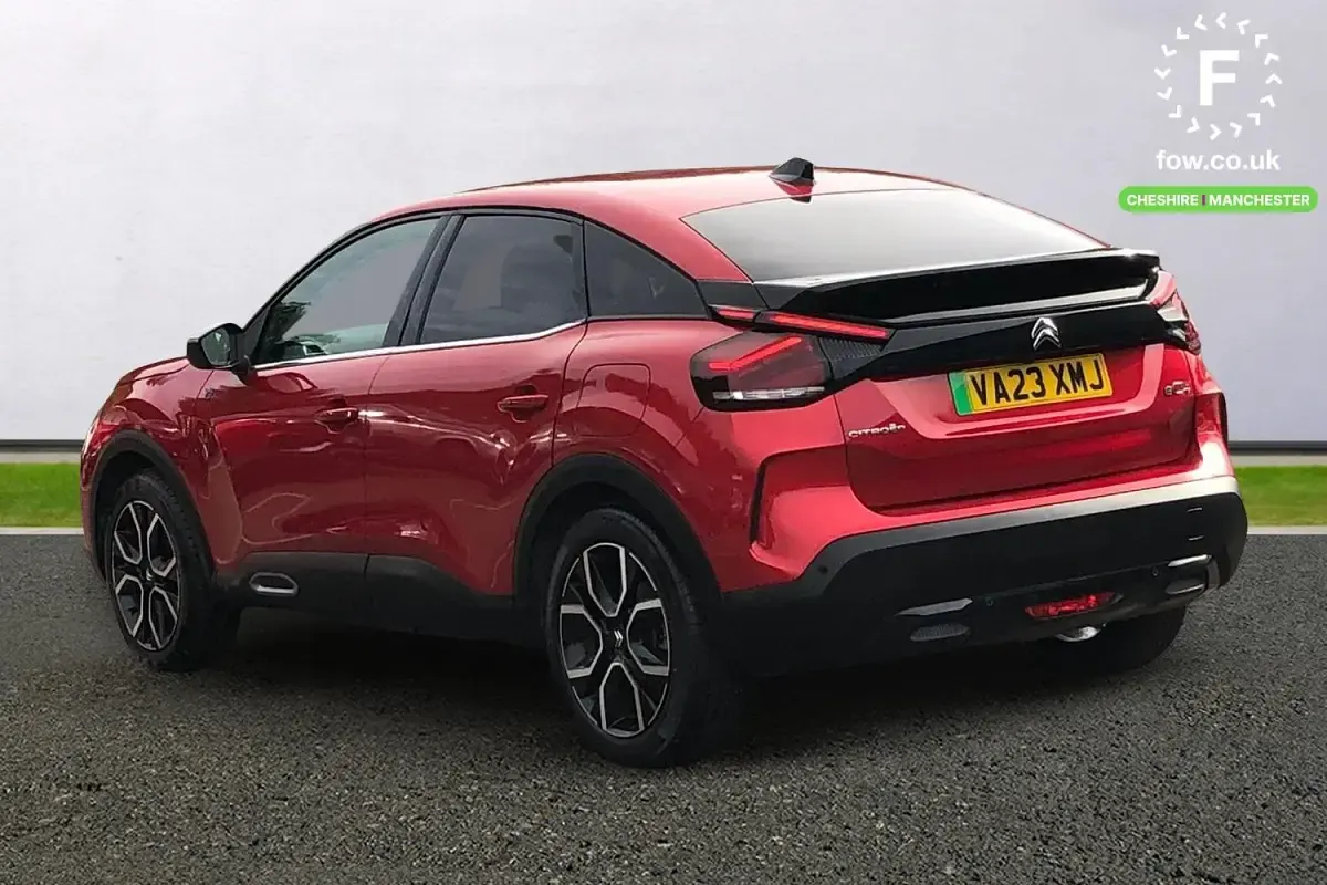 Used Citroën e-C4 Shine 100 kW (136 HP) 2023 Red Hatchback