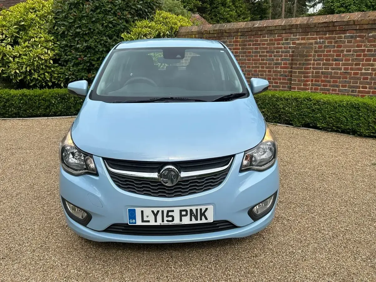 Used Vauxhall Viva 75 HP (55 kW) 2015 Blue Hatchback