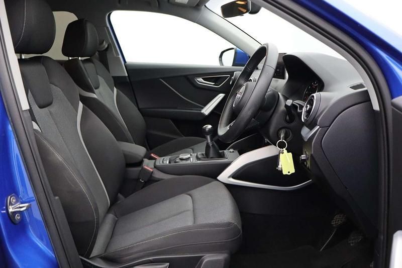 Used Audi Q2 Sport 116 HP (85 kW) 2020 Blue SUV