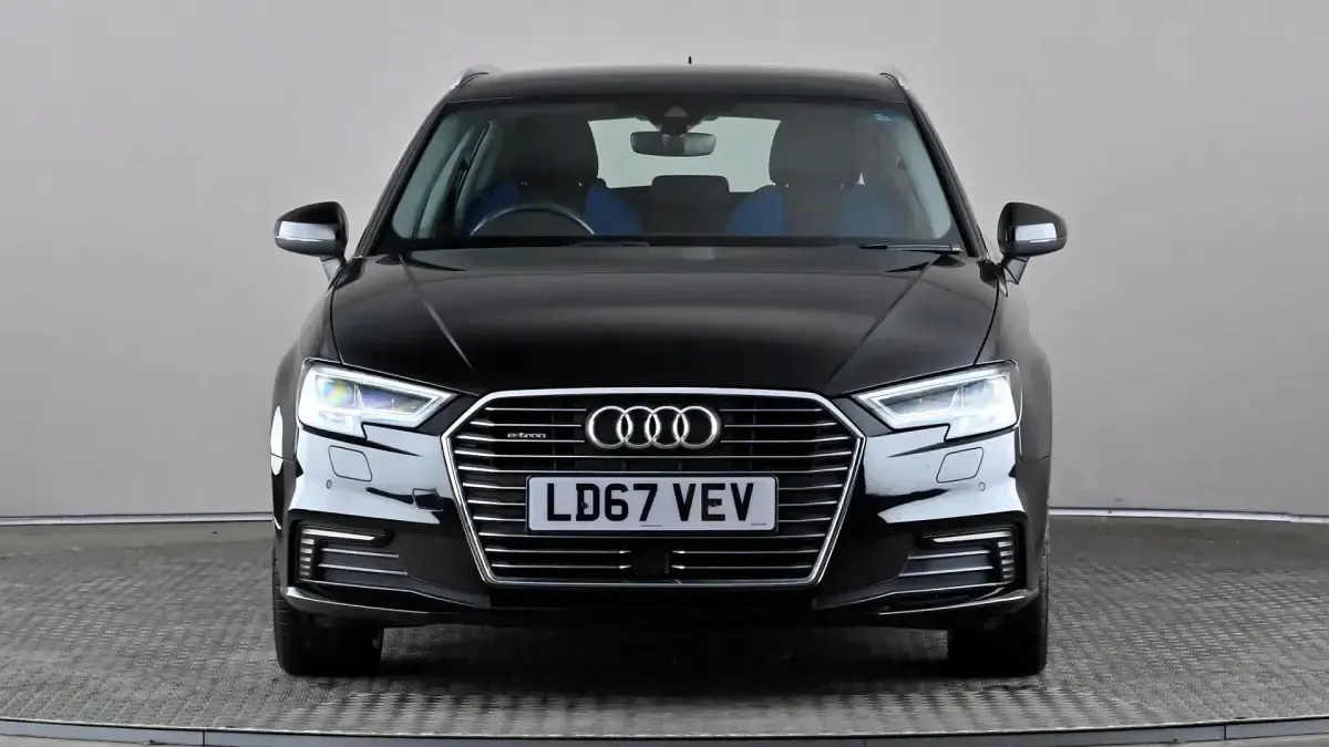 Used Audi A3 e-tron Performance 150 HP (110 kW) 2017 Black Hatchback