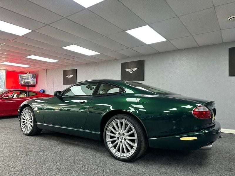 Used Jaguar XK8 300 HP (220 kW) 2005 Green Coupe