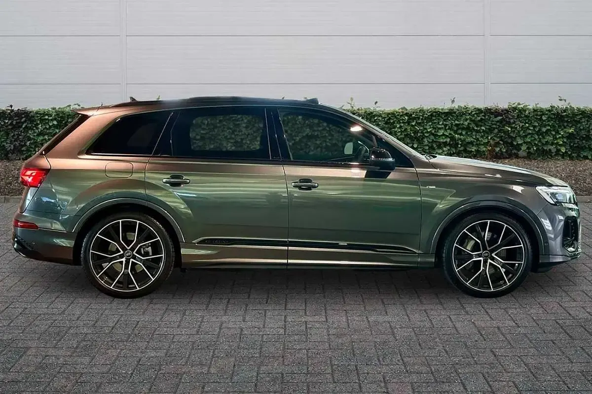 Used Audi Q7 Black Edition 281 HP (206 kW) 2026 Daytona grey pearl effect SUV