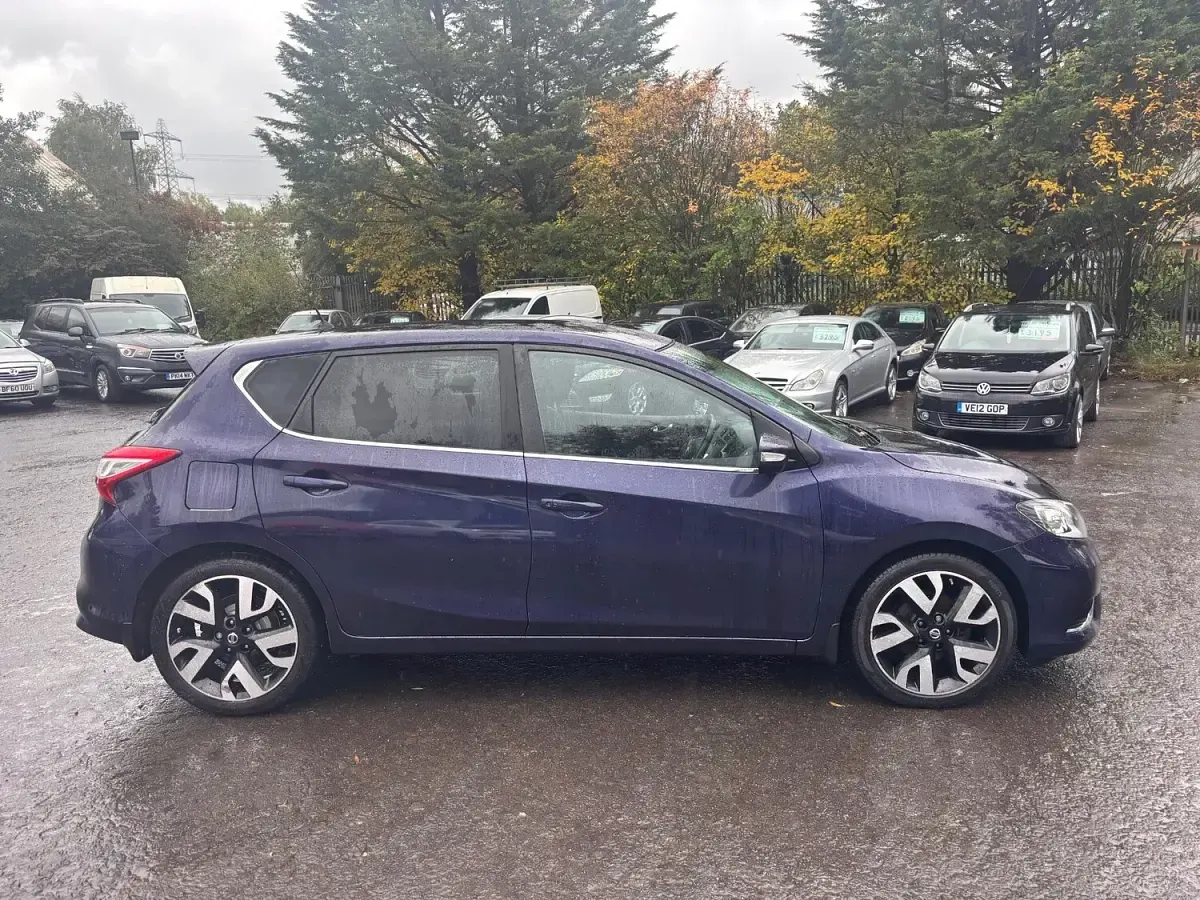 Used Nissan Pulsar Tekna 110 HP (80 kW) 2016 Blue Hatchback