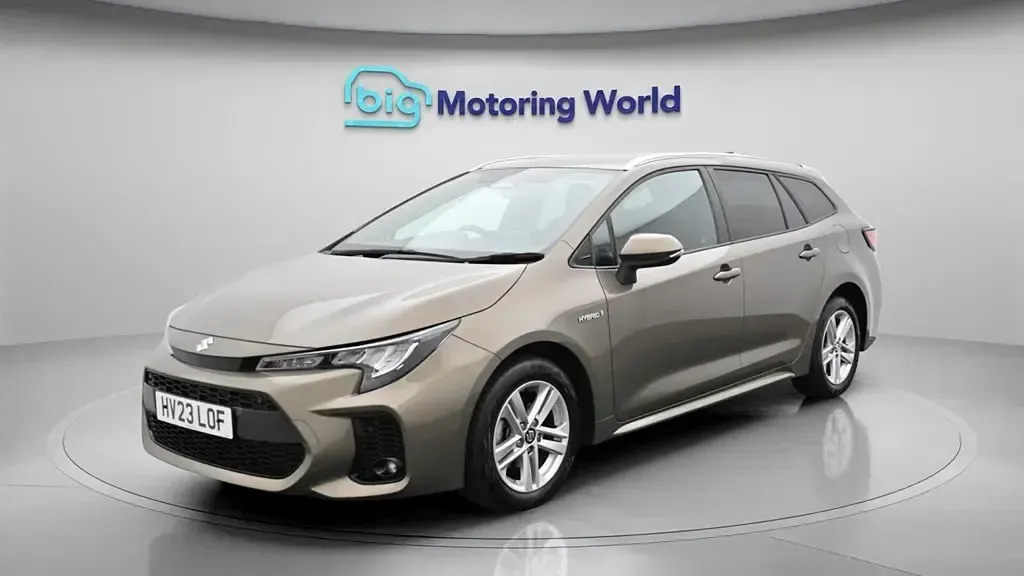 Używany Suzuki Swace 140 KM (102 kW) 2023 Brązowy Kombi