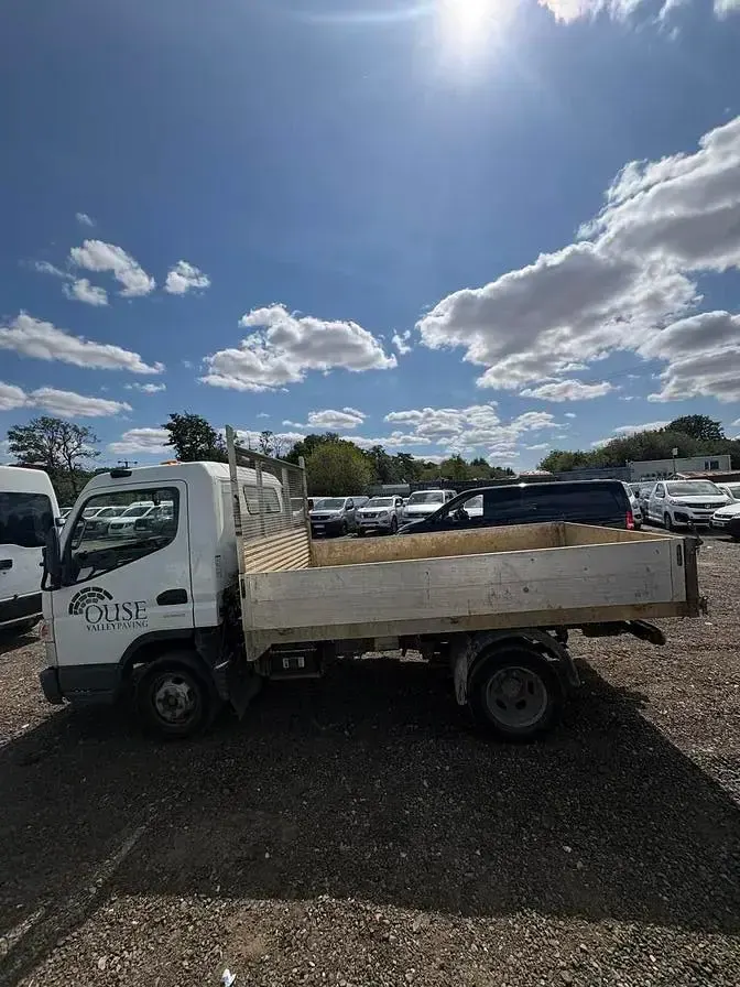 Used Mitsubishi Canter 2013 White Cabriolet