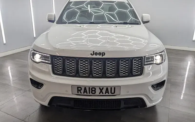 Used Jeep Grand Cherokee Night Eagle 250 HP (183 kW) 2018 White SUV