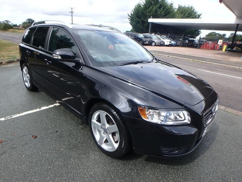 Black Used 2012 Volvo V50 Standard Estate | £7,450 (Fair price) - Image 1/4