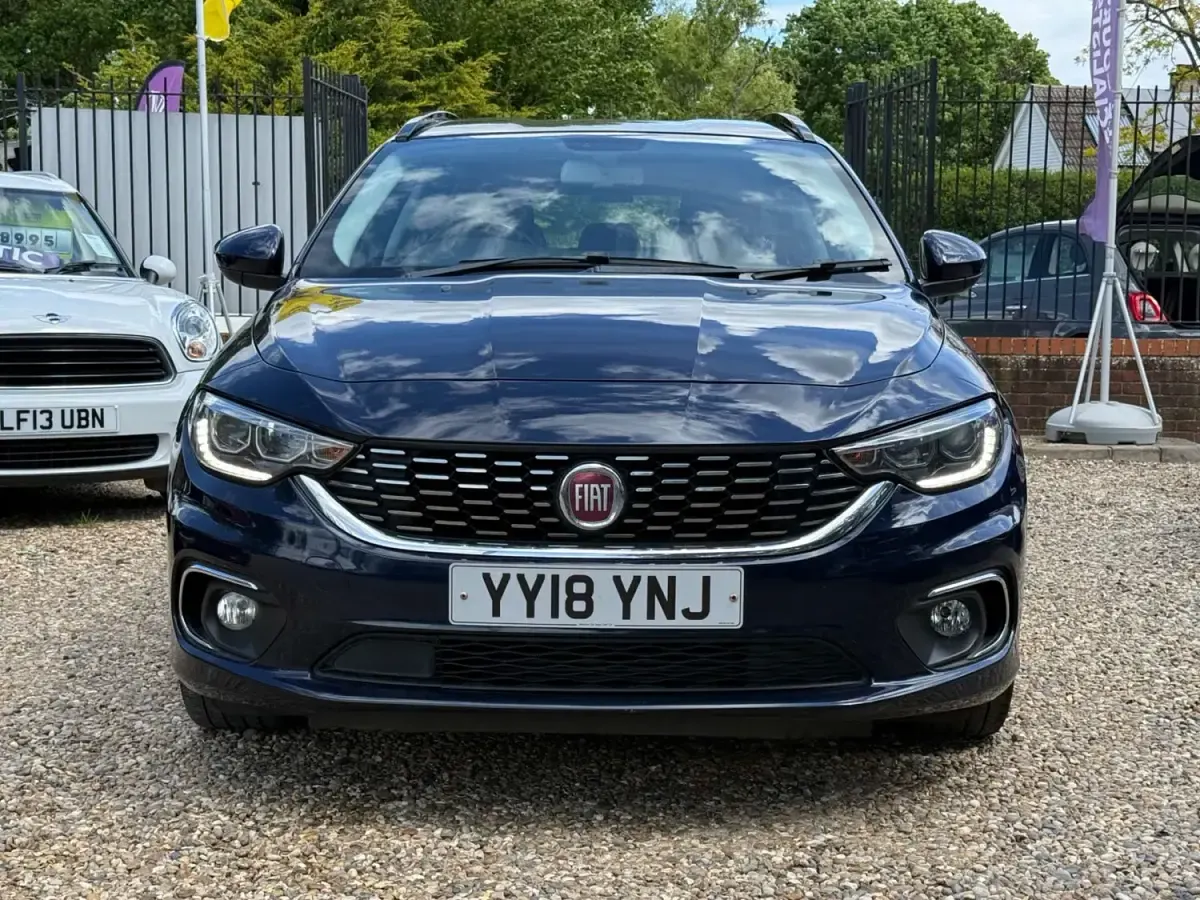 Usado Fiat Tipo Lounge 120 HP (88 kW) 2018 Azul Carrinha