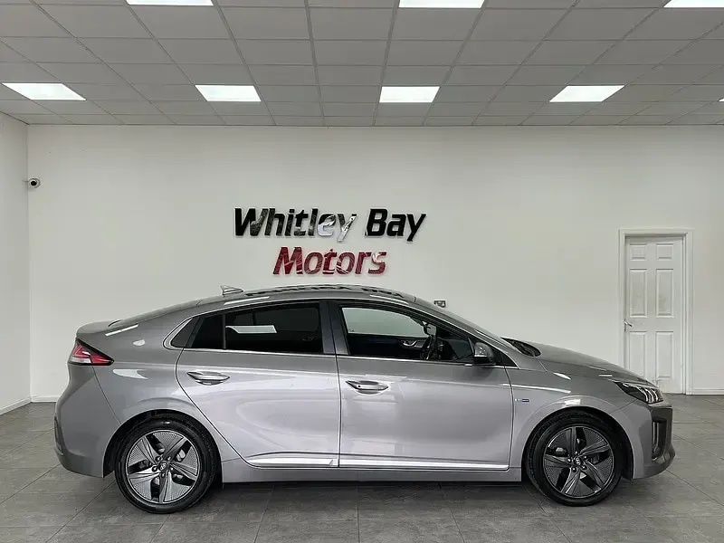 Used Hyundai Ioniq Premium SE 141 HP (103 kW) 2021 Grey Hatchback