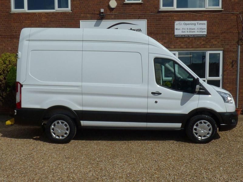 Używany Ford Transit Trend 130 KM (95 kW) 2021 Biały Van