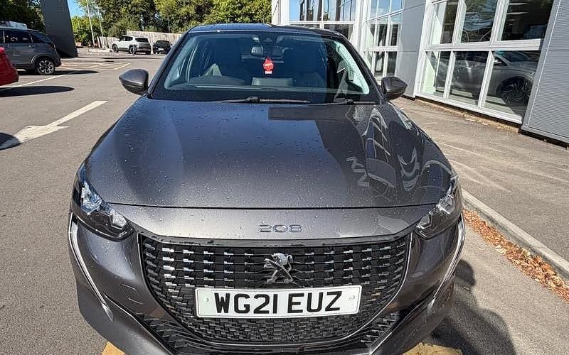 Second-hand Peugeot 208 Allure Premium 102 CP (75 kW) 2021 Hatchback