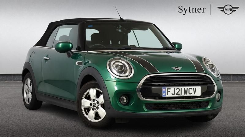Green Used 2021 Mini Cooper Classic Hatchback | £16,250 (Fair price) - Image 1/4