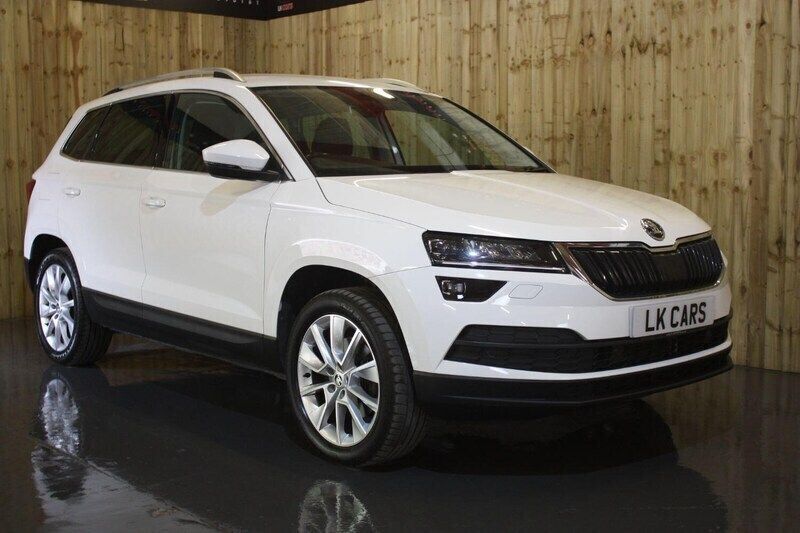 White Used 2018 Skoda Karoq SE L SUV | £13,495 (Super price) - Image 1/4