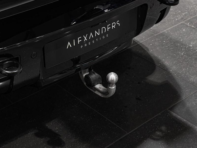 Used Land Rover Defender HSE Dynamic 2025 Black SUV