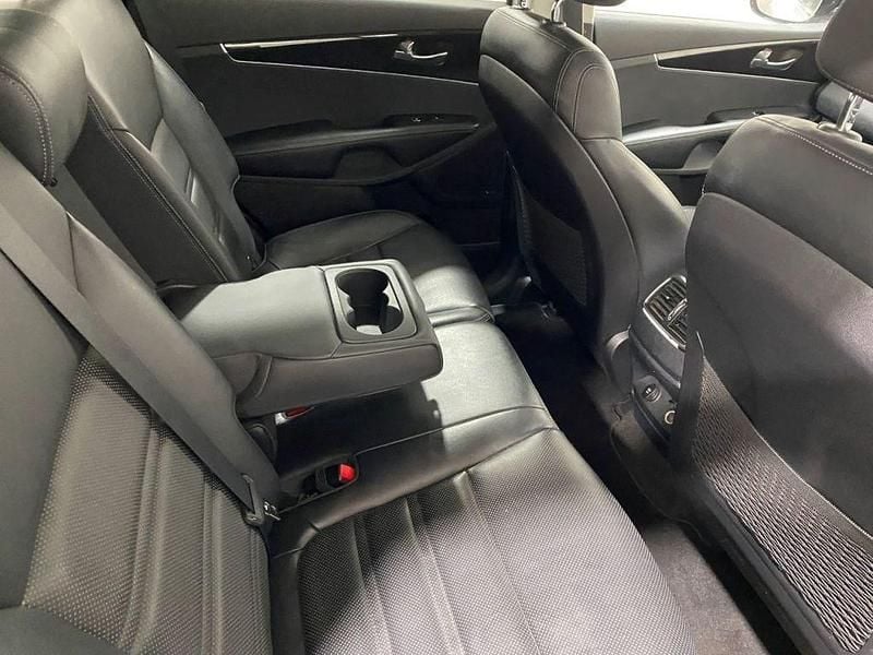 Used Kia Sorento 197 HP (144 kW) 2015 Silver SUV