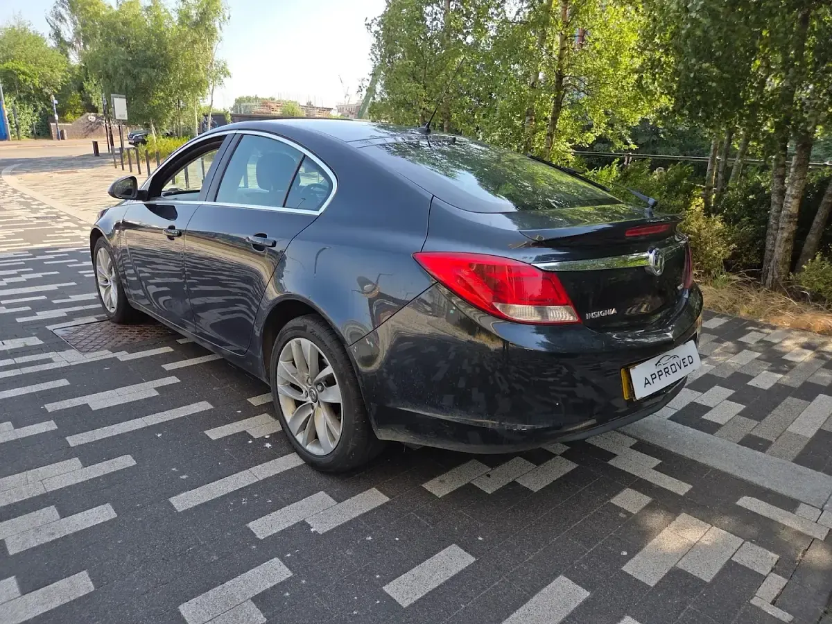 Used Vauxhall Insignia SRi 2012 Black Hatchback