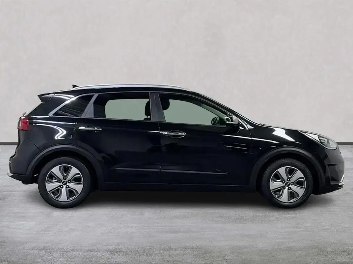 Używany Kia Niro 141 KM (103 kW) 2019 Czarny SUV