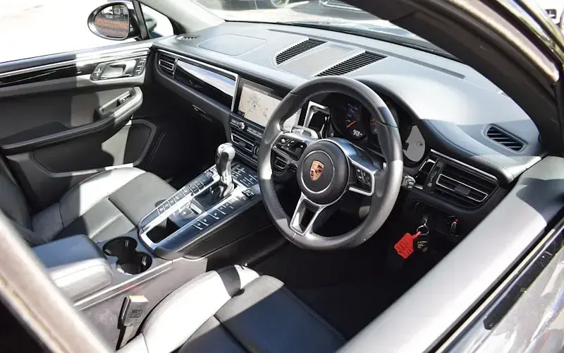Used Porsche Macan 354 HP (260 kW) 2020 SUV