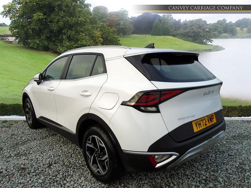 Used Kia Sportage 2022 White SUV