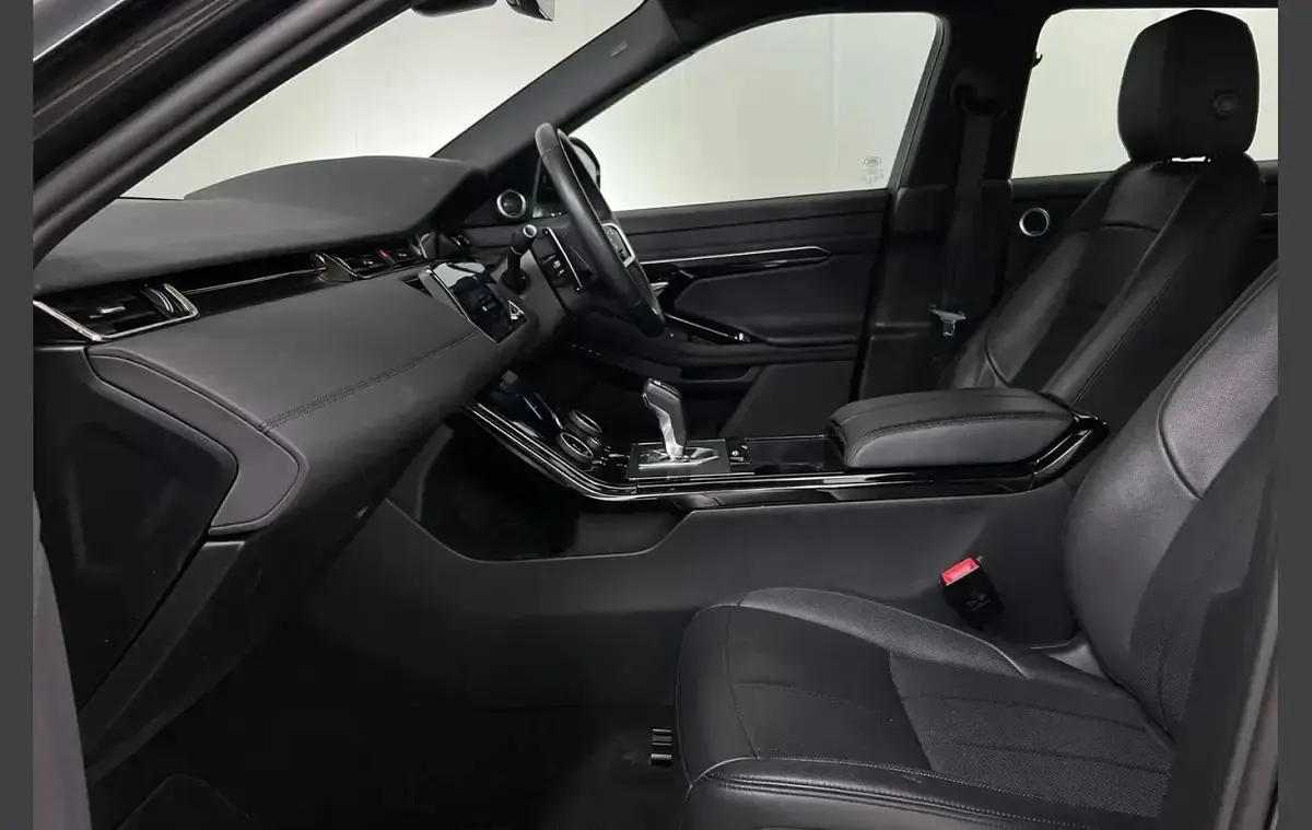 Used Land Rover Range Rover evoque SE Dynamic 203 HP (149 kW) 2023 Grey SUV