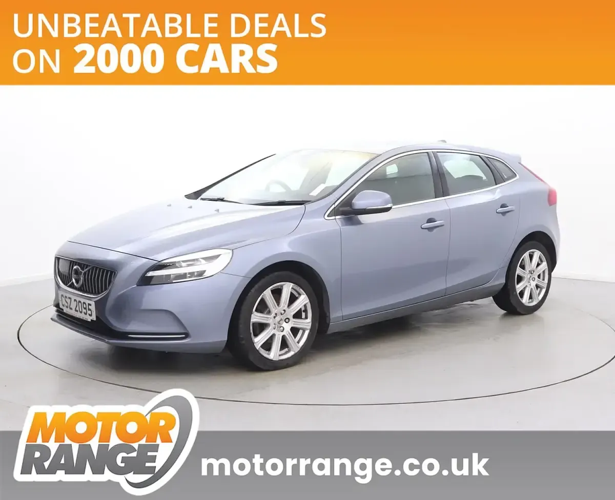 Used Volvo V40 Inscription 152 HP (111 kW) 2018 Blue Hatchback